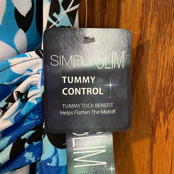 Catalina Simply Slim Blue Floral Swim Dress 2X NWT - Picture 4 of 8